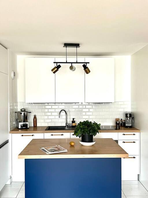 Stunning Apartment With Balcony To Visit Paris 勒瓦卢瓦-佩雷 外观 照片