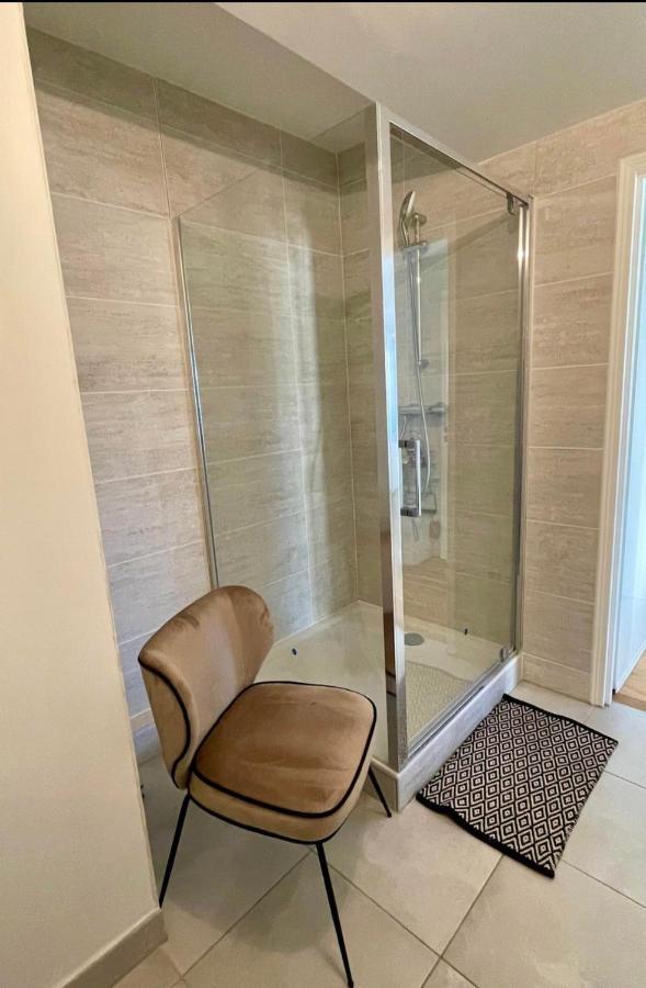 Stunning Apartment With Balcony To Visit Paris 勒瓦卢瓦-佩雷 外观 照片